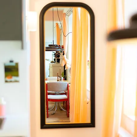 Entspanntes Design-studio An Der Karli لبسيا